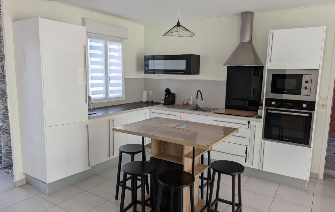 COURCON IMMOBILIER : Maison / Villa | COURCON (17170) | 88 m2 | 1 100 &euro; 